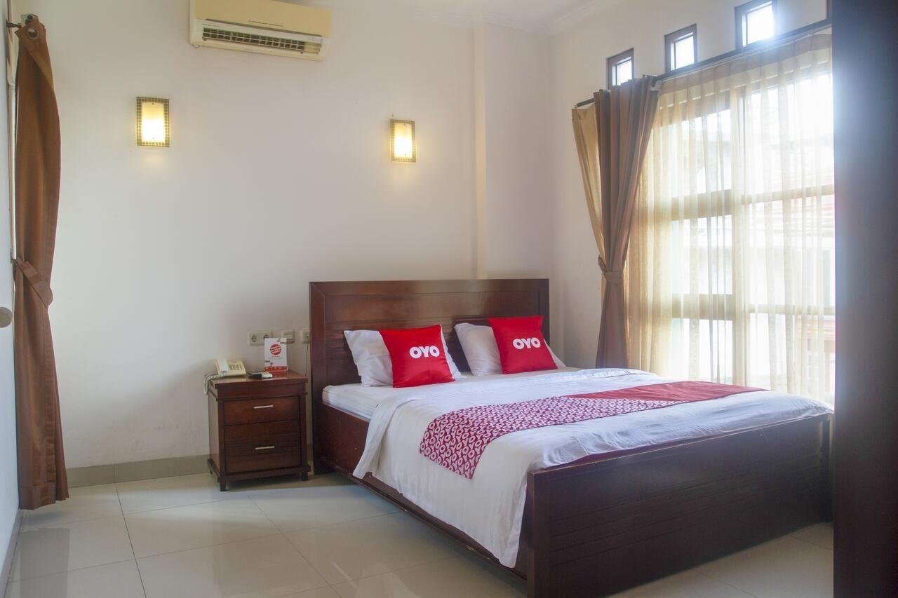 Oyo 3894 Karunia Muslim Syariah Hotel Jakarta Ngoại thất bức ảnh