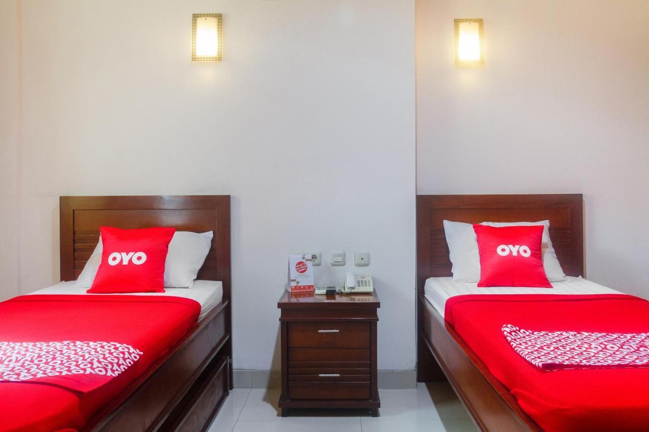 Oyo 3894 Karunia Muslim Syariah Hotel Jakarta Ngoại thất bức ảnh