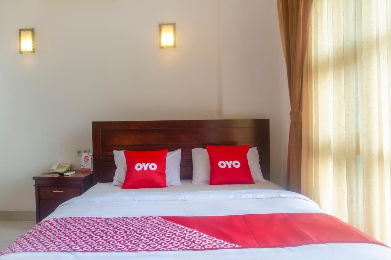 Oyo 3894 Karunia Muslim Syariah Hotel Jakarta Ngoại thất bức ảnh