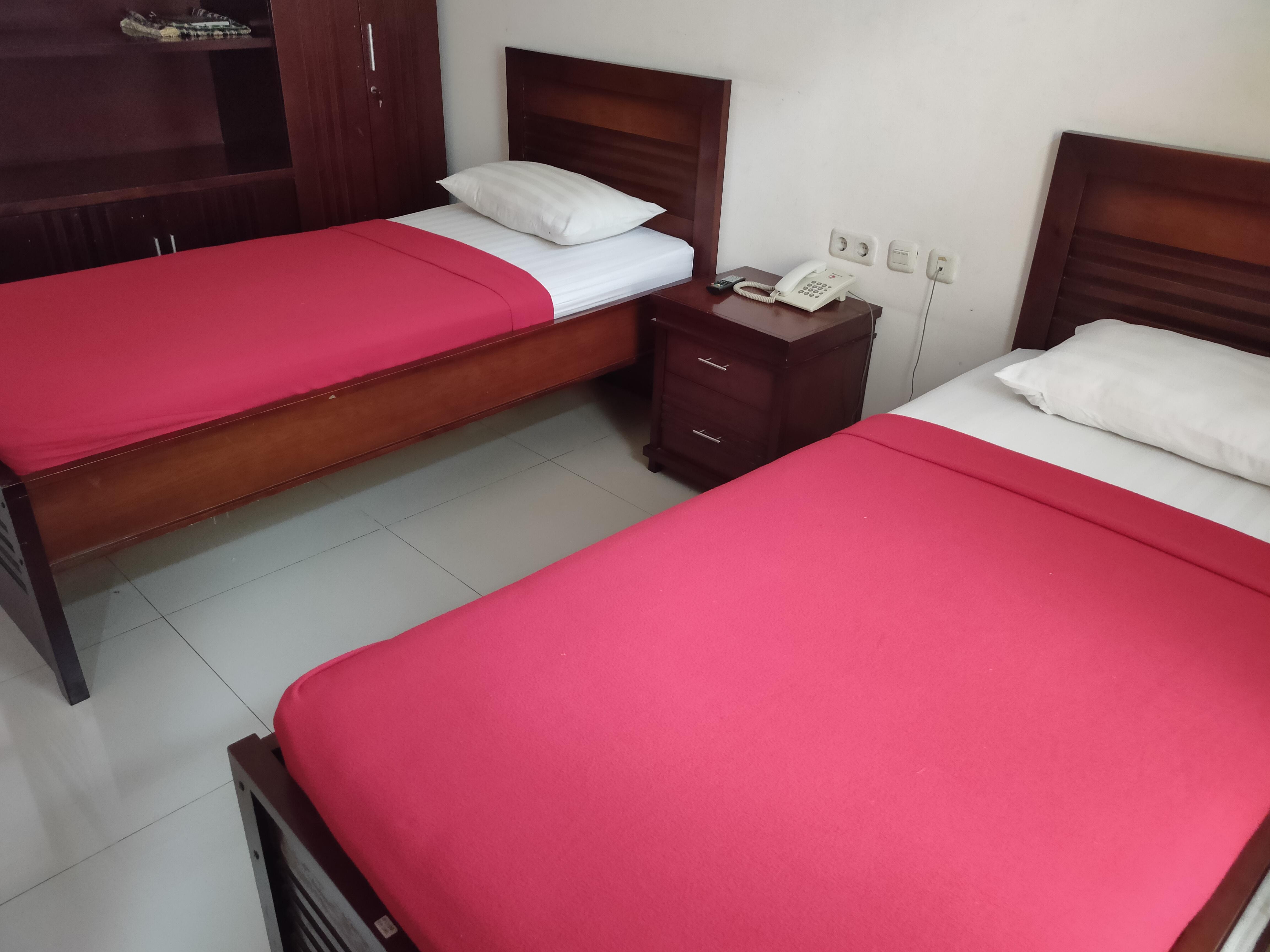 Oyo 3894 Karunia Muslim Syariah Hotel Jakarta Ngoại thất bức ảnh